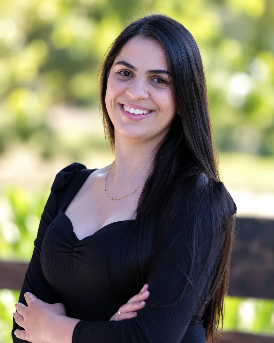 Dra. Ingrid Mendes Carli, advogada associada ao escritório Hudson Siqueira Advocacia